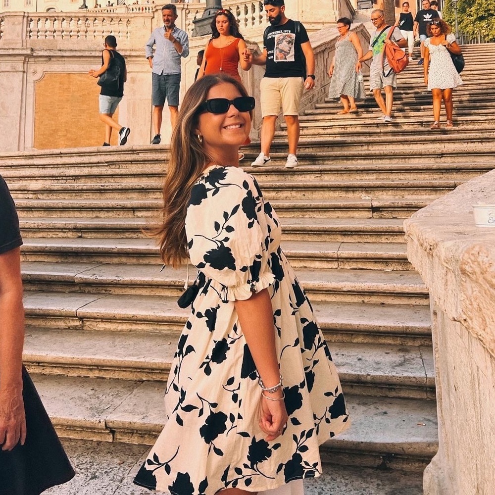 Meet your Posher, Sydney
